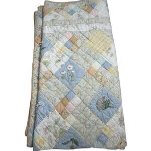 Vintage Cottagecore Shabby Farmhouse Hand stitched Patchwork Floral Quilt Set